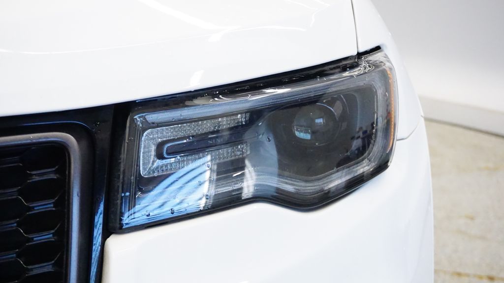 Thumbnail: 2020 Jeep Grand Cherokee - 12