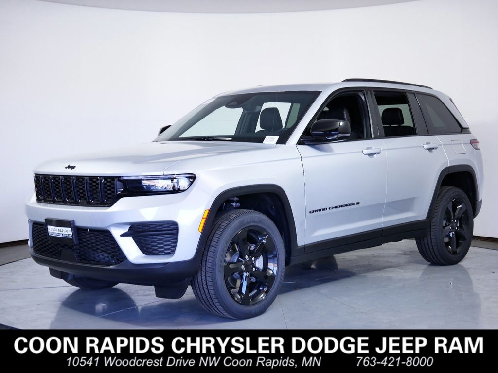2024 Jeep Grand Cherokee Altitude -
                  Coon Rapids, MN