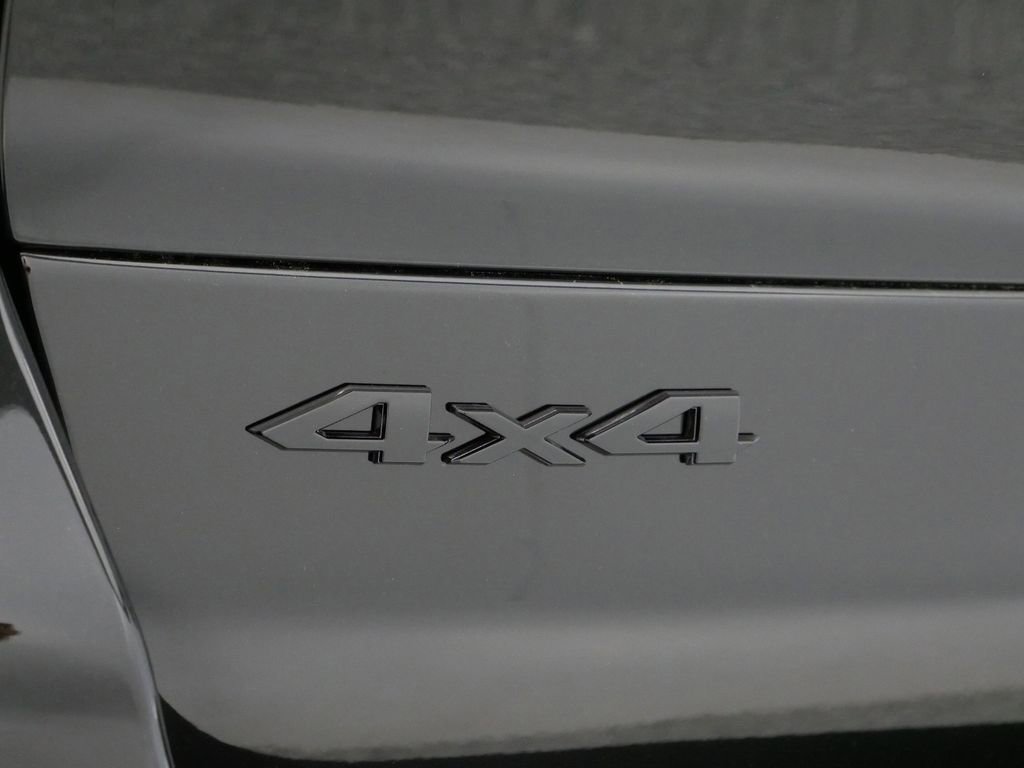 Thumbnail: 2025 Jeep Grand Cherokee L - 16