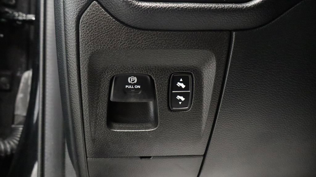 Thumbnail: 2022 RAM 1500 - 32