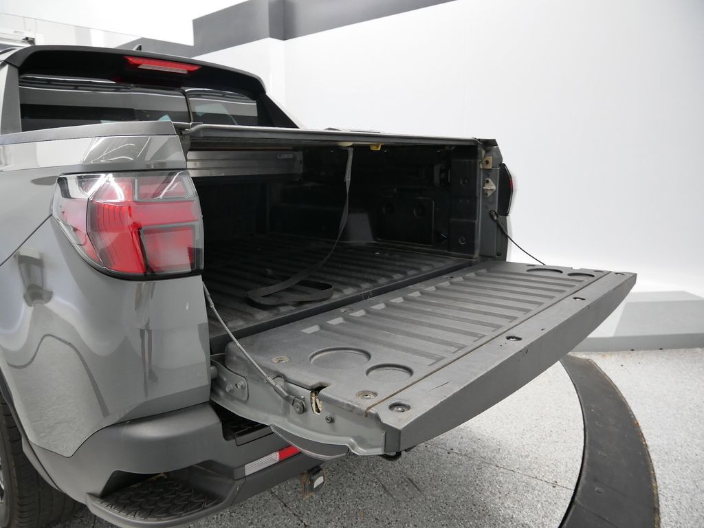 Thumbnail: 2023 Hyundai Santa Cruz - 14