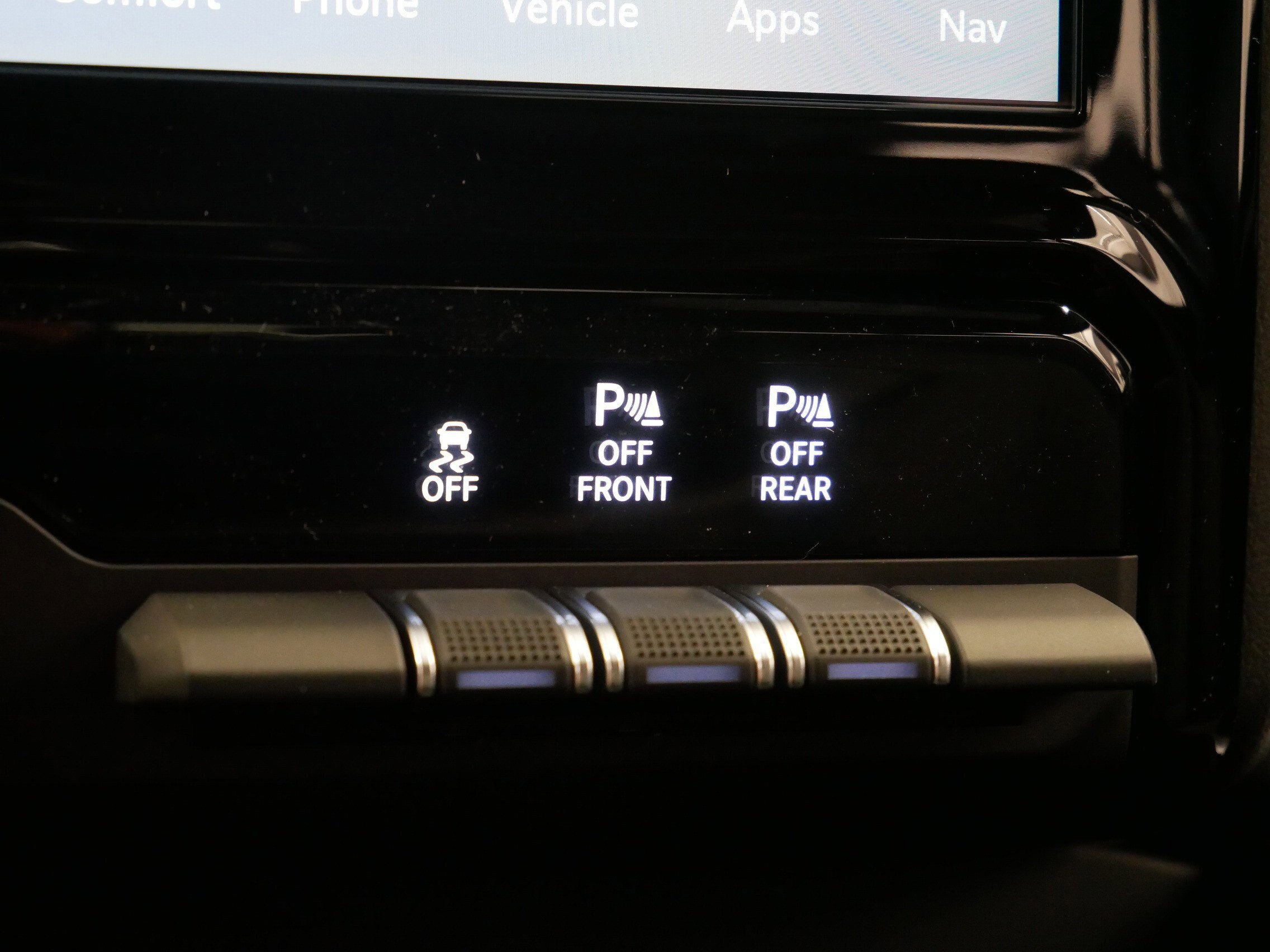 Thumbnail: 2026 RAM 1500 - 45