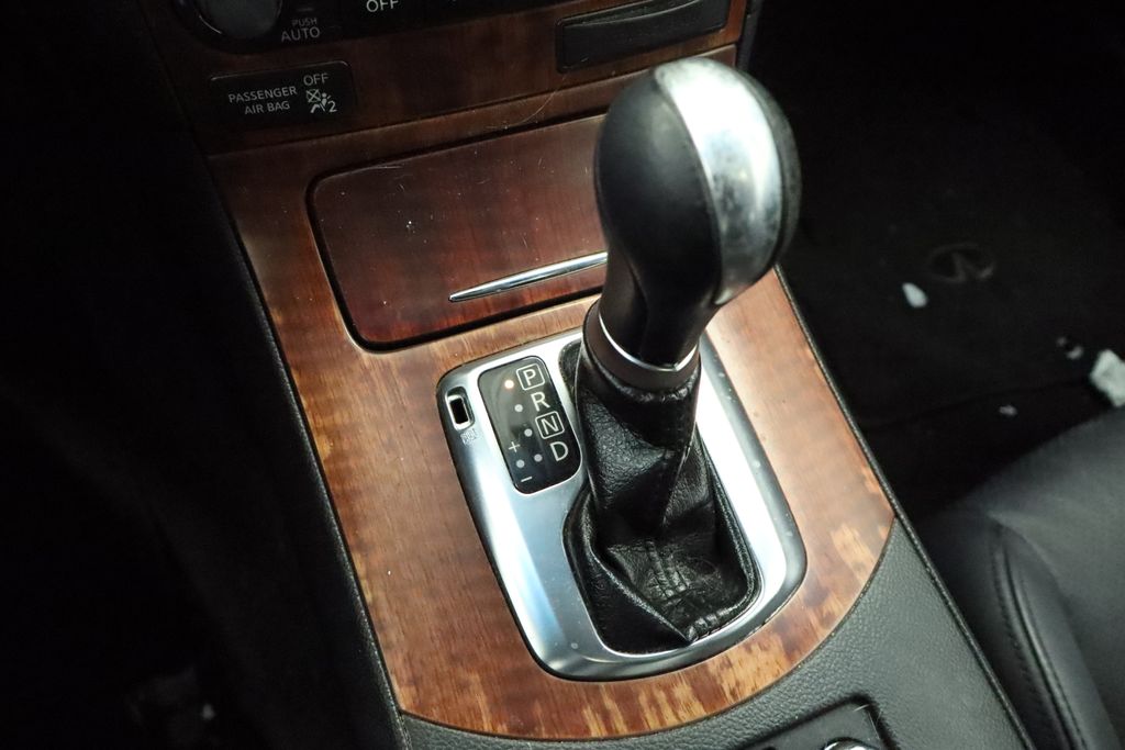 Thumbnail: 2009 INFINITI G37 - 36