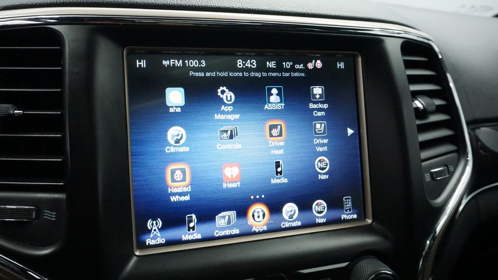 Thumbnail: 2017 Jeep Grand Cherokee - 32