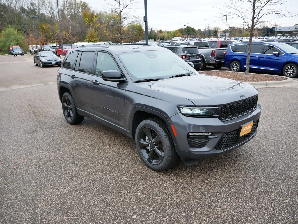 Thumbnail: 2024 Jeep Grand Cherokee - 14