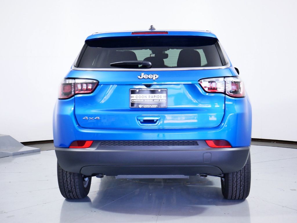 Thumbnail: 2024 Jeep Compass - 9