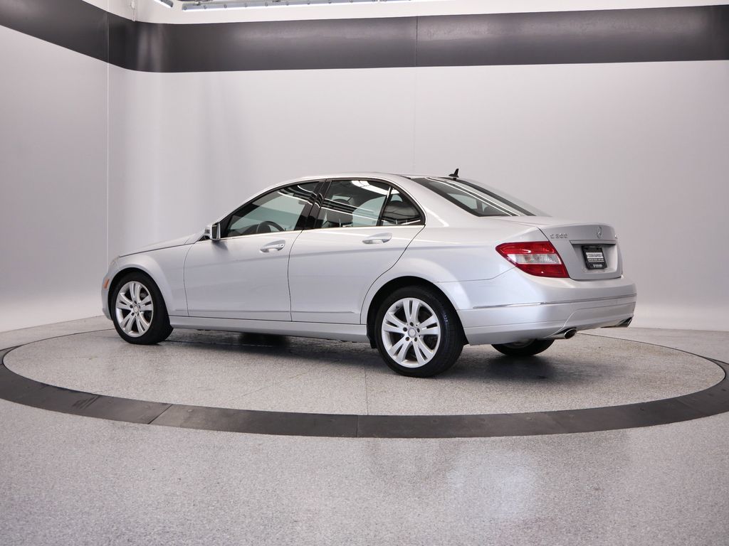 Thumbnail: 2011 Mercedes-Benz C-Class - 46