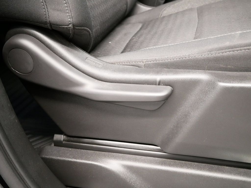 Thumbnail: 2022 Chevrolet Silverado 1500 - 25