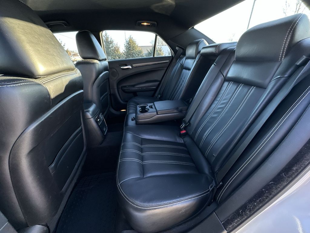 Thumbnail: 2016 Chrysler 300 - 20