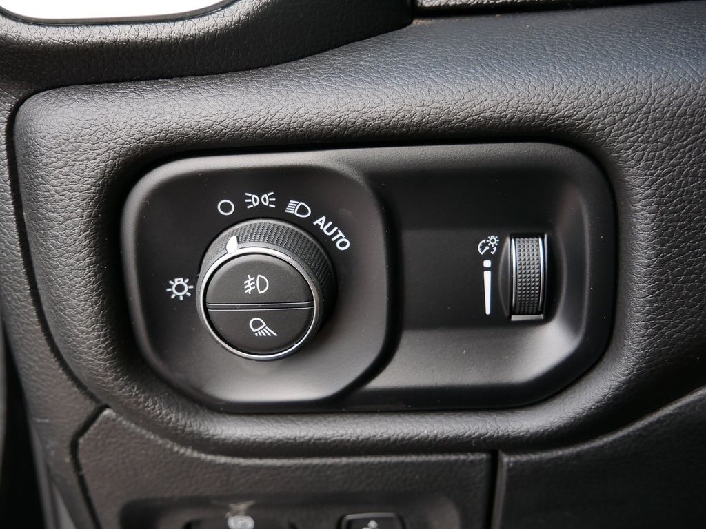 Thumbnail: 2023 RAM 1500 - 17