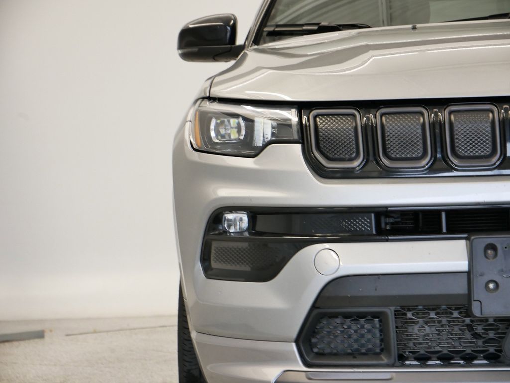 Thumbnail: 2022 Jeep Compass - 12