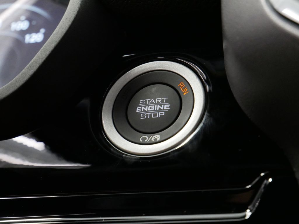 Thumbnail: 2026 RAM 1500 - 38