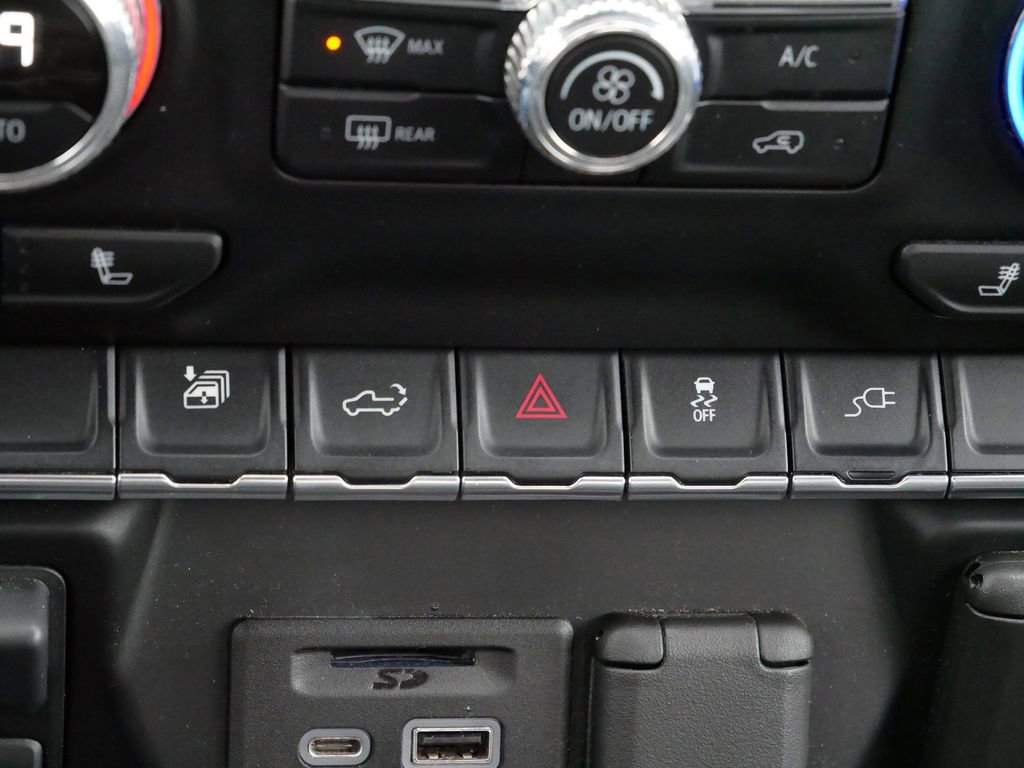 Thumbnail: 2022 GMC Sierra 3500 - 30