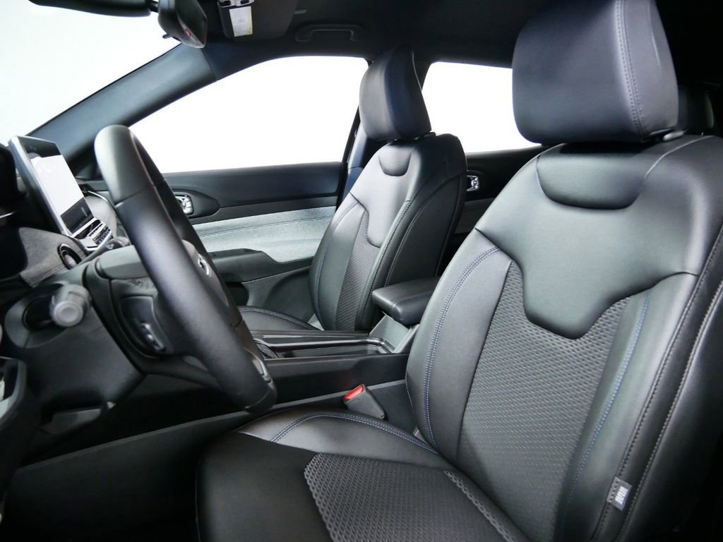 Thumbnail: 2024 Jeep Compass - 35