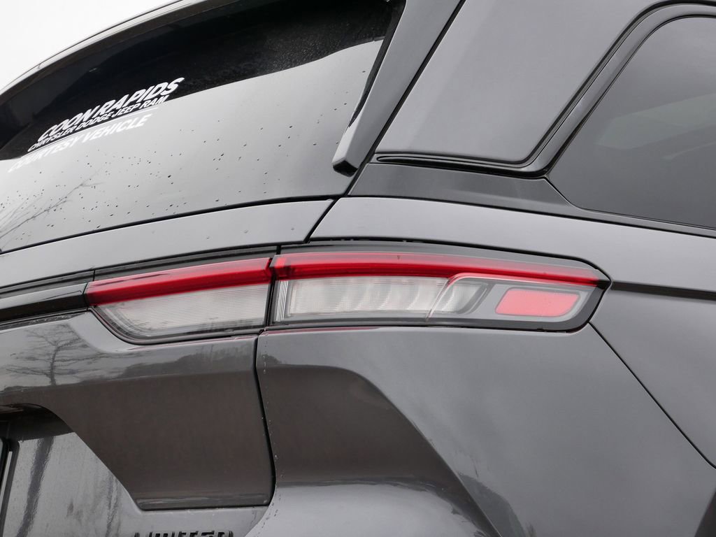 Thumbnail: 2024 Jeep Grand Cherokee - 18