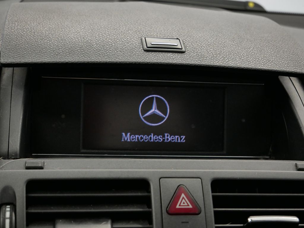 Thumbnail: 2011 Mercedes-Benz C-Class - 31