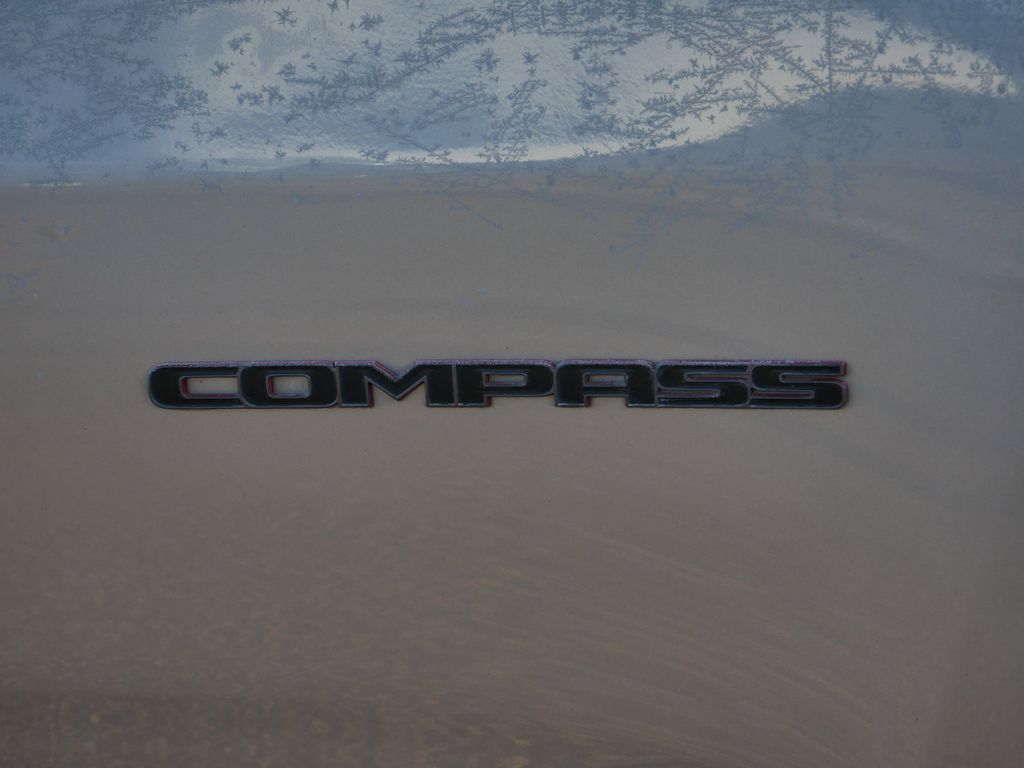 Thumbnail: 2020 Jeep Compass - 17