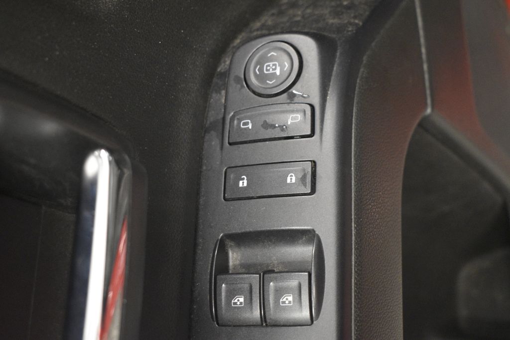 Thumbnail: 2015 Chevrolet Silverado 1500 - 21