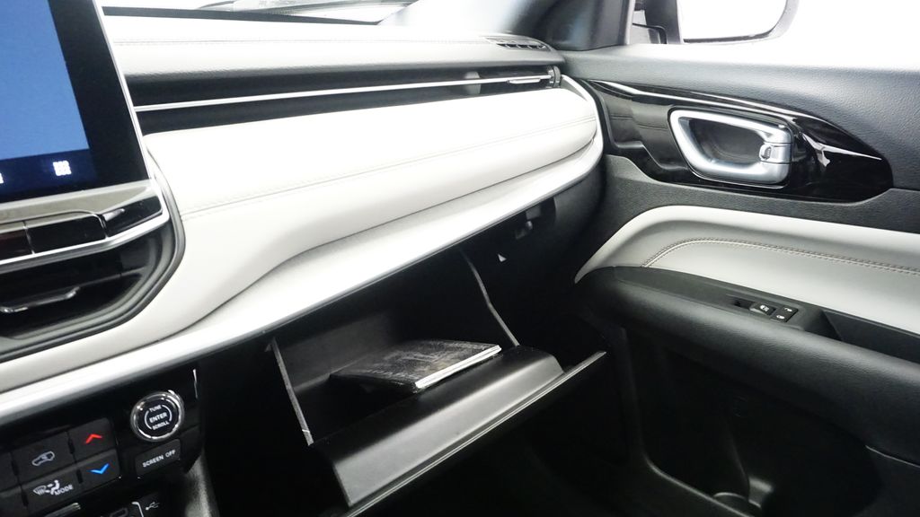 Thumbnail: 2026 Jeep Compass - 35