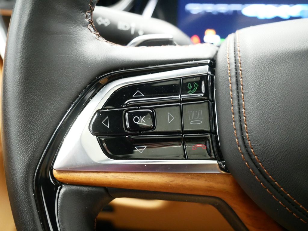 Thumbnail: 2023 Jeep Grand Cherokee - 40