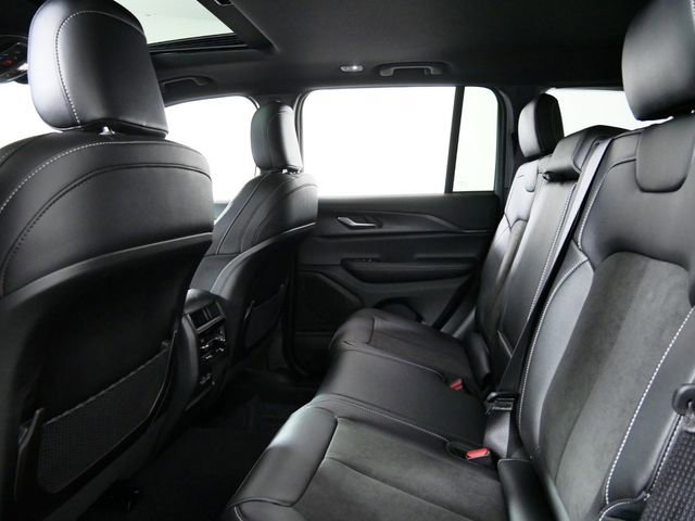 Thumbnail: 2024 Jeep Grand Cherokee - 30