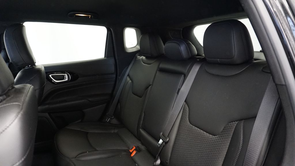 Thumbnail: 2022 Jeep Compass - 26