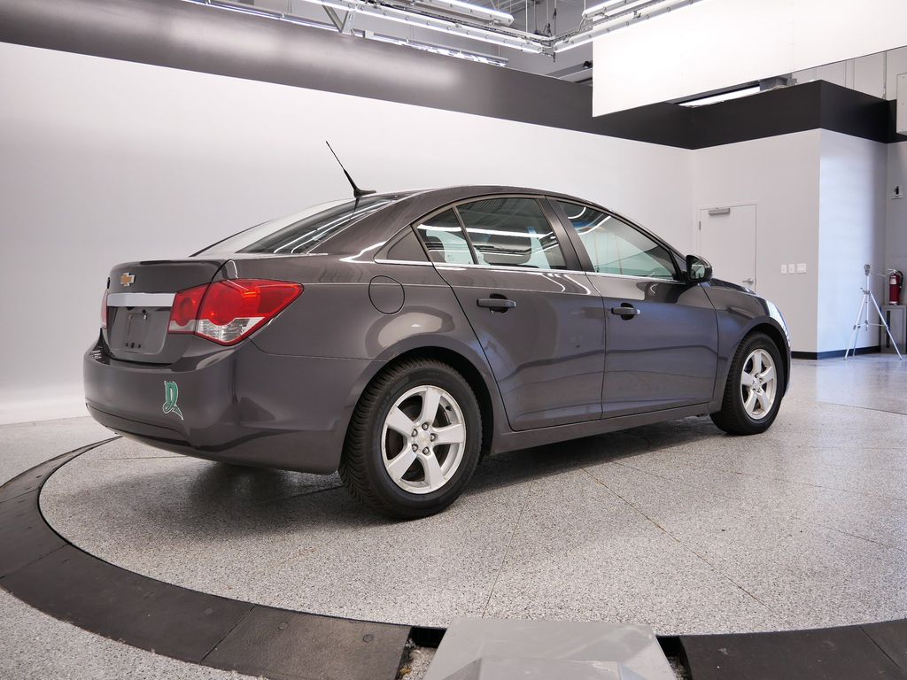 Thumbnail: 2014 Chevrolet Cruze - 17