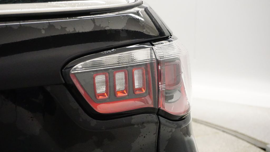 Thumbnail: 2019 Jeep Compass - 14