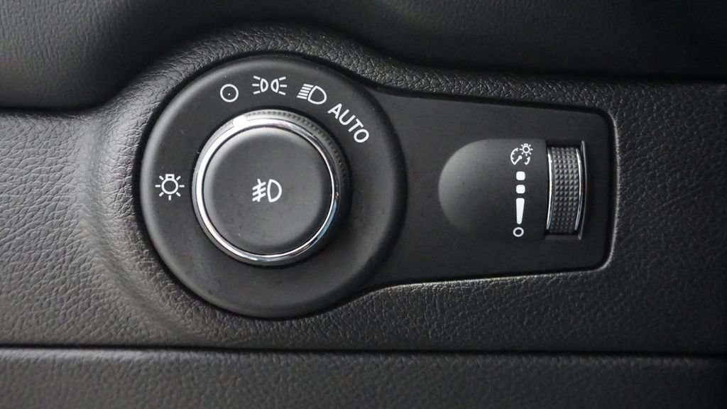 Thumbnail: 2021 Dodge Durango - 30