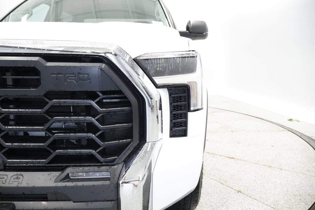 Thumbnail: 2024 Toyota Tundra - 14