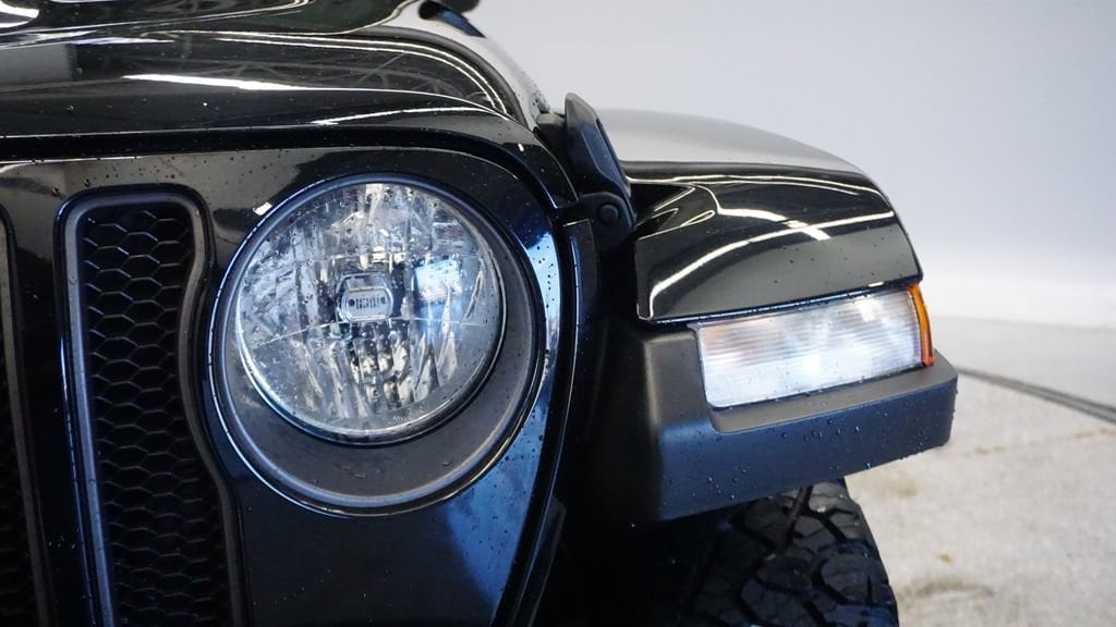 Thumbnail: 2021 Jeep Wrangler - 9