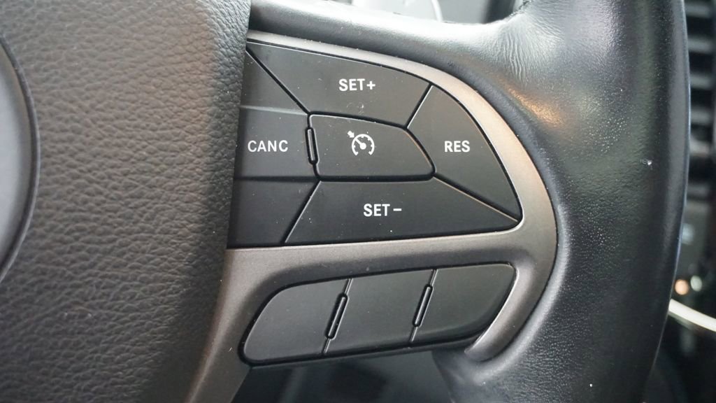 Thumbnail: 2020 Jeep Grand Cherokee - 37