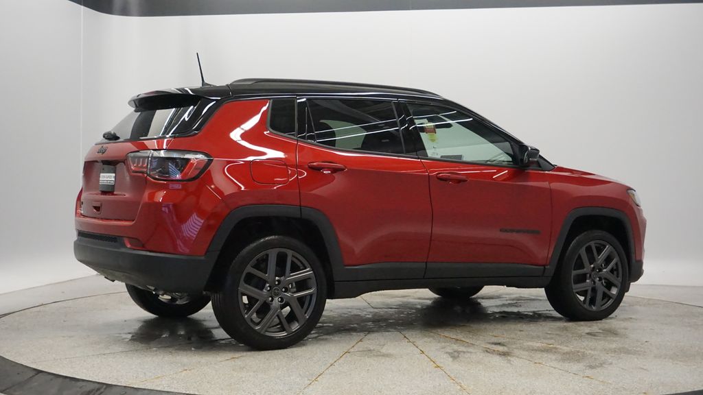 Thumbnail: 2026 Jeep Compass - 9