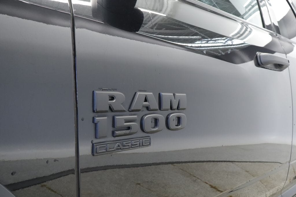 Thumbnail: 2021 RAM 1500 Classic - 14