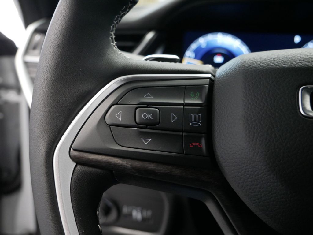 Thumbnail: 2025 Jeep Grand Cherokee - 24