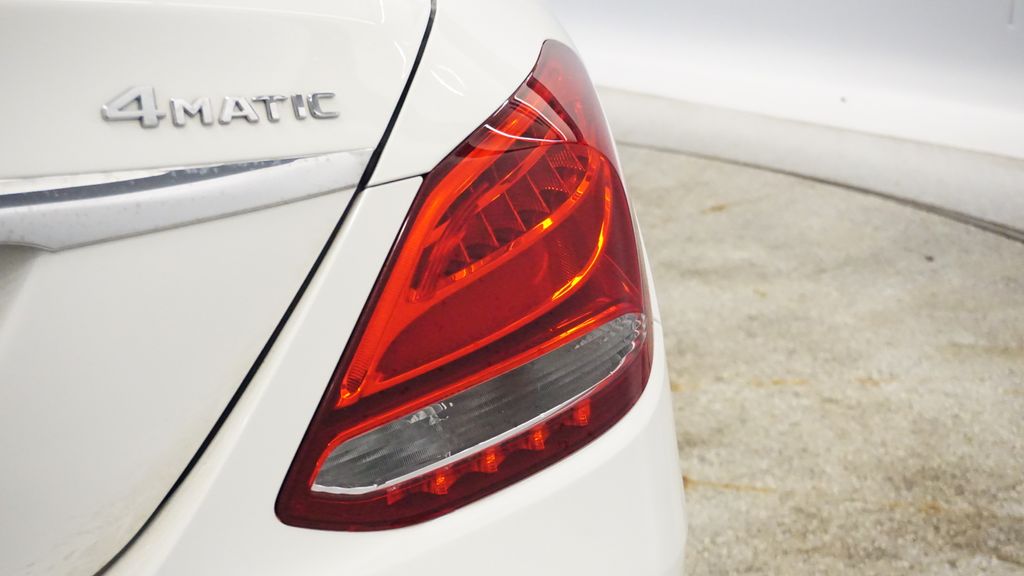 Thumbnail: 2018 Mercedes-Benz C-Class - 11