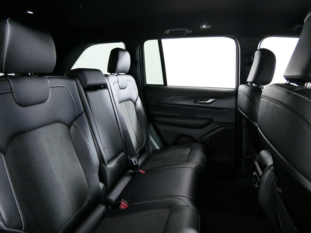 Thumbnail: 2024 Jeep Grand Cherokee - 27