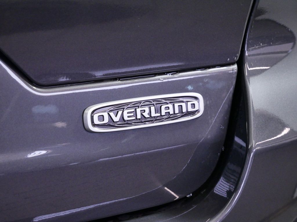 Thumbnail: 2025 Jeep Grand Cherokee - 13