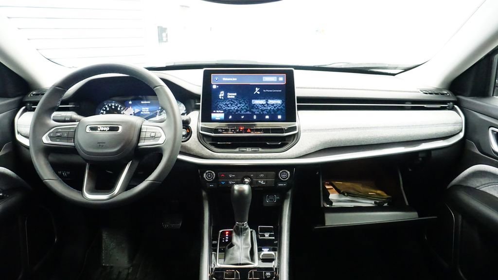 Thumbnail: 2022 Jeep Compass - 19