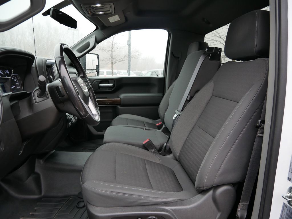 Thumbnail: 2022 GMC Sierra 3500 - 3