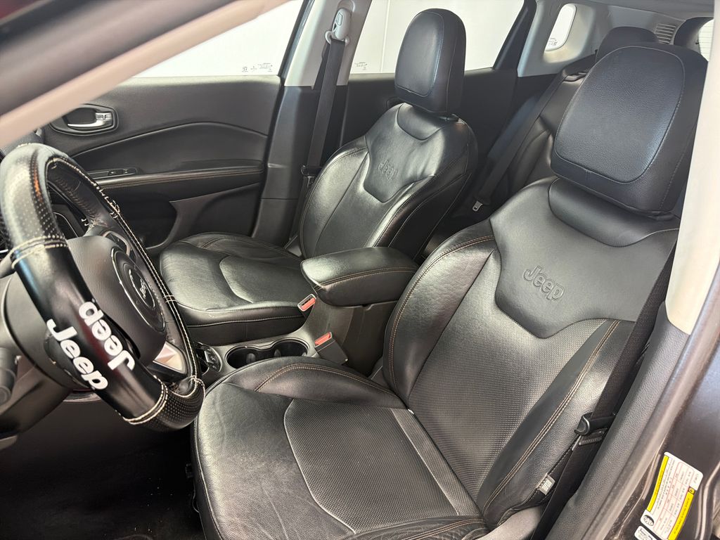 Thumbnail: 2018 Jeep Compass - 22