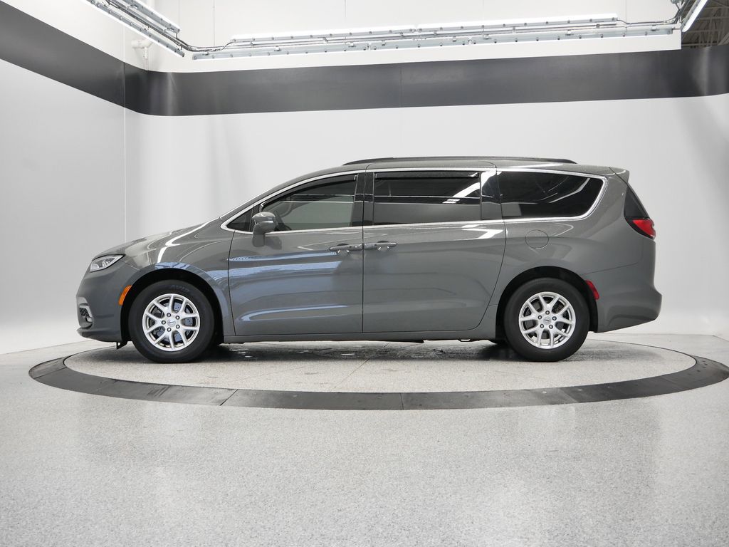 Thumbnail: 2022 Chrysler Pacifica - 2