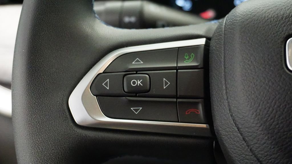 Thumbnail: 2022 Jeep Compass - 33