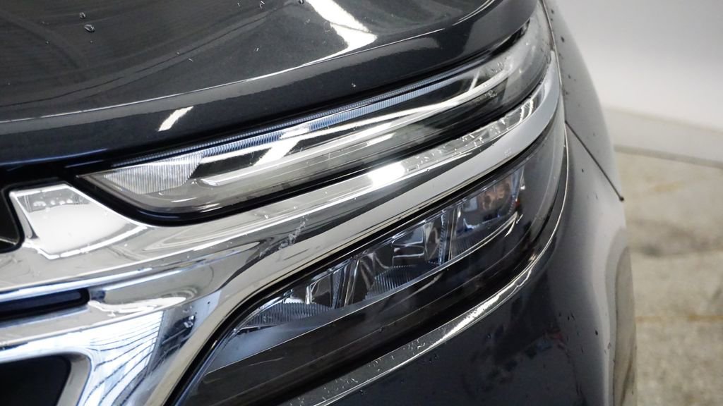 Thumbnail: 2022 Chevrolet Equinox - 12