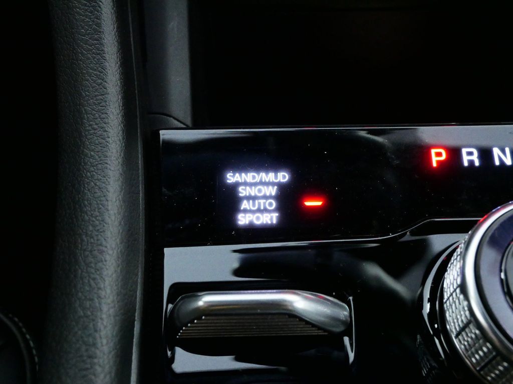 Thumbnail: 2024 Jeep Grand Cherokee - 50