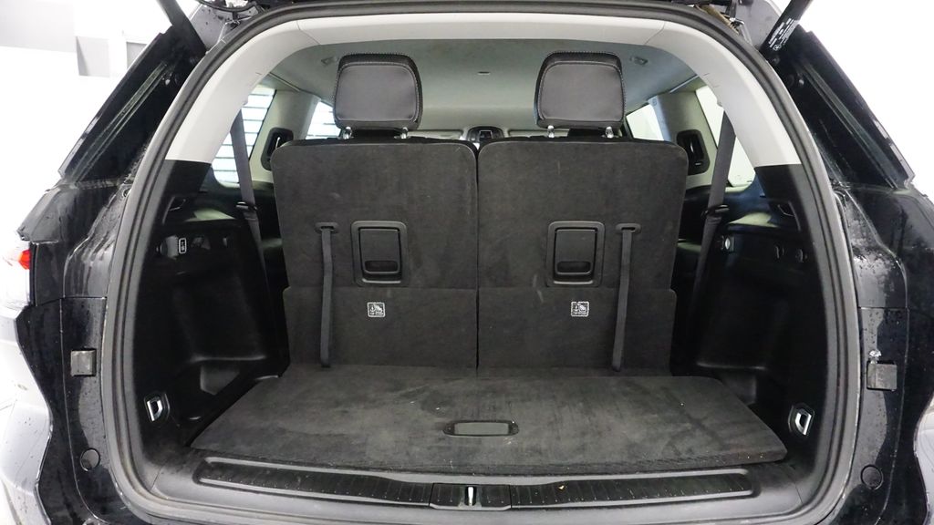 Thumbnail: 2023 Jeep Grand Cherokee L - 19