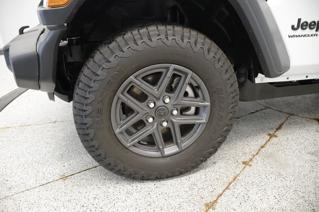 Thumbnail: 2026 Jeep Wrangler - 16