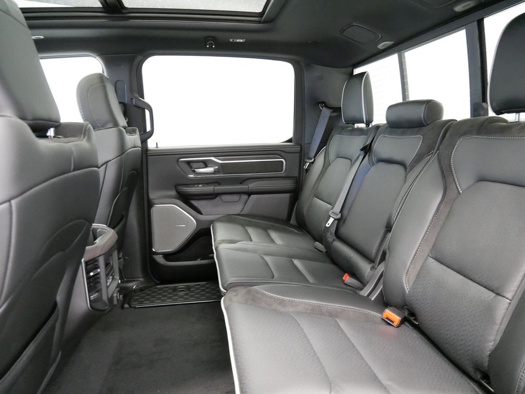 Thumbnail: 2025 RAM 1500 - 29