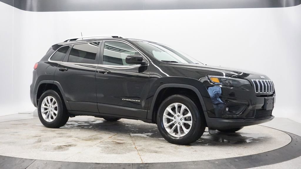 Thumbnail: 2019 Jeep Cherokee - 10