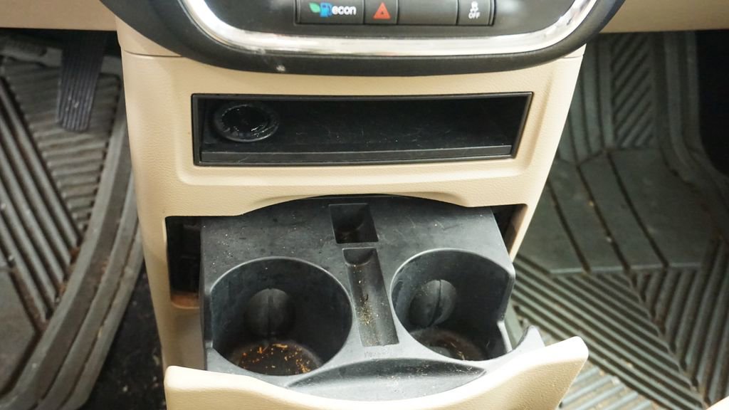 Thumbnail: 2013 Dodge Grand Caravan - 35